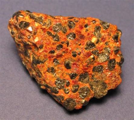  Zincite: Um Mineral Inesquecível Para Catalisadores de Alto Desempenho e Pigmentos Brilhantes!